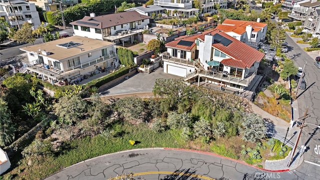 bird's eye view with a residential view