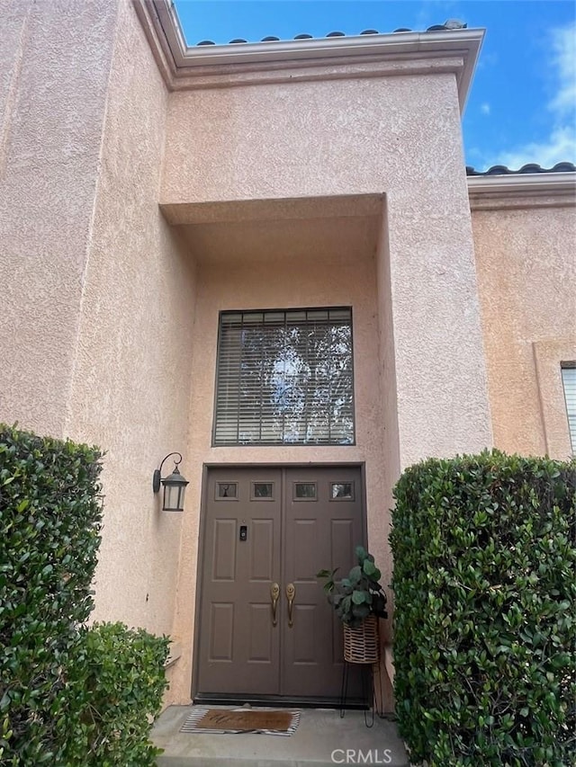 view of property entrance