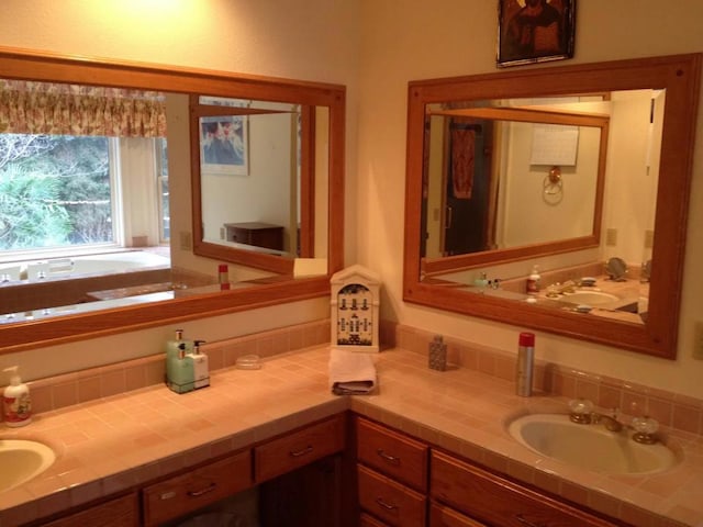 bathroom with vanity