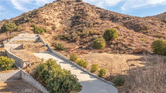 Listing photo 2 for 2524 Sierra Creek Rd, Agoura Hills CA 91301