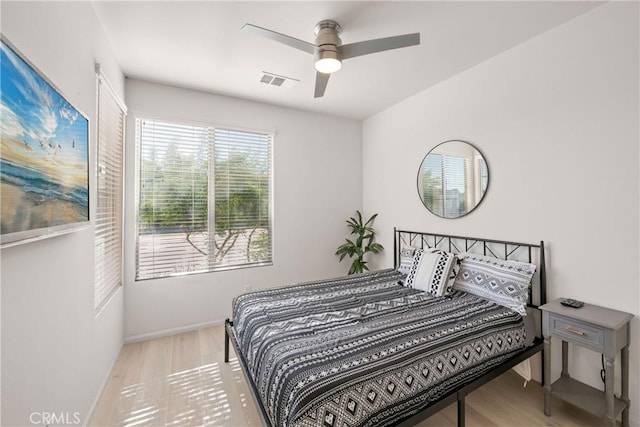 bedroom featuring ceiling fan