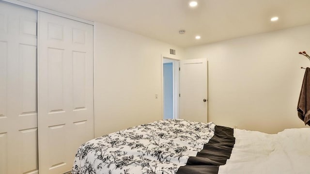 bedroom with a closet