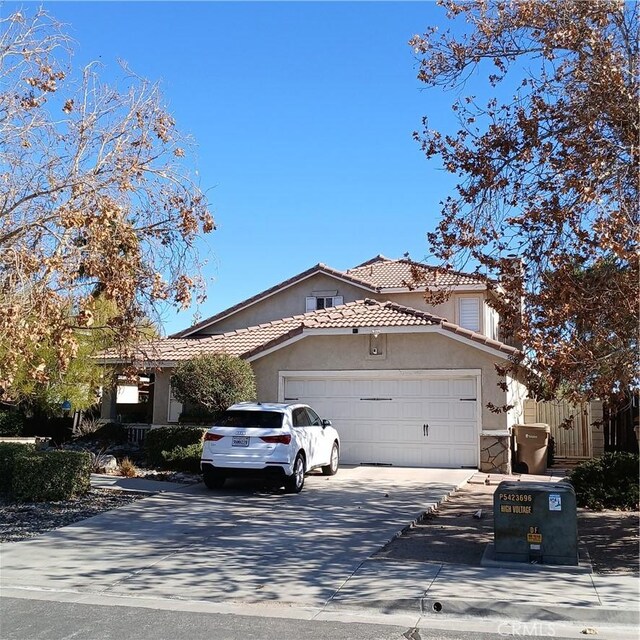 view of front facade with a garage