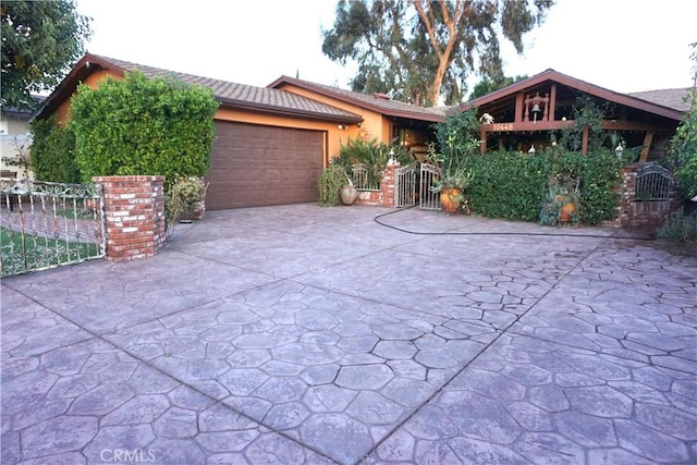 view of front facade with a garage