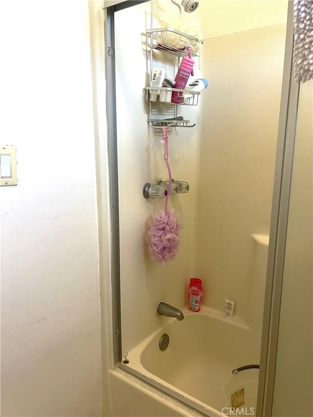 bathroom featuring shower / bathtub combination