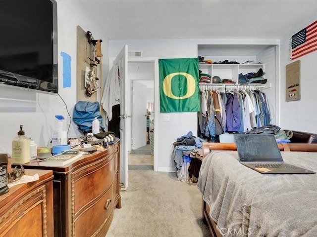 bedroom featuring a closet