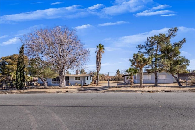 view of front of property