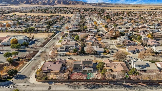 bird's eye view featuring a mountain view