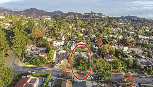 bird's eye view featuring a mountain view