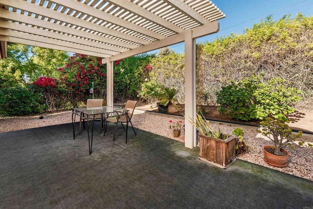 view of patio featuring a pergola