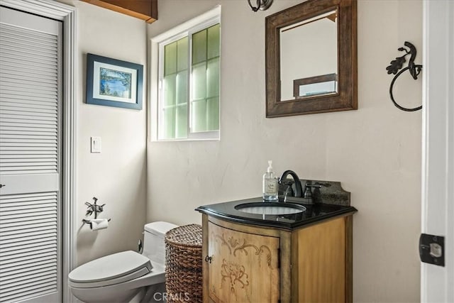 28906 Palisades Dr, Lake Arrowhead, CA 92352 - half bath featuring vanity and toilet