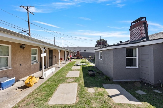 view of yard featuring a patio area