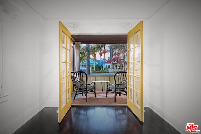 entryway featuring dark hardwood / wood-style flooring