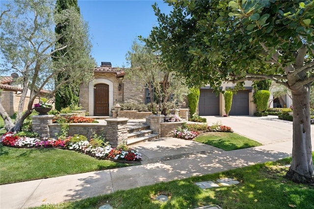 view of mediterranean / spanish-style house