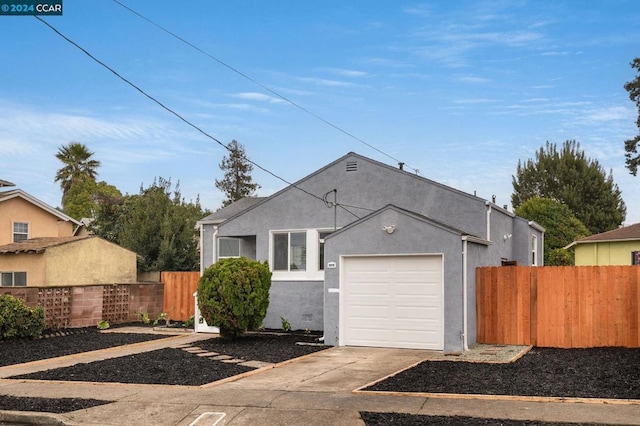 view of front of house featuring a garage