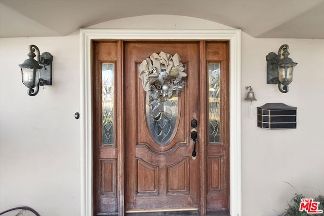 view of property entrance