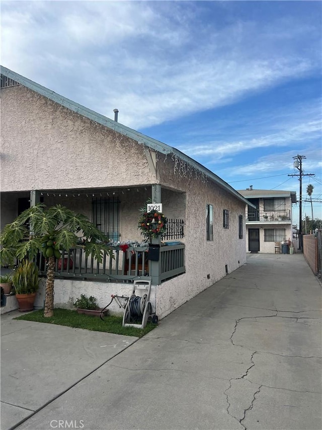 Listing photo 3 for 1021 E 12th St, Long Beach CA 90813