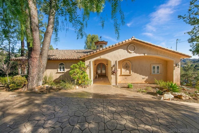 view of mediterranean / spanish-style home