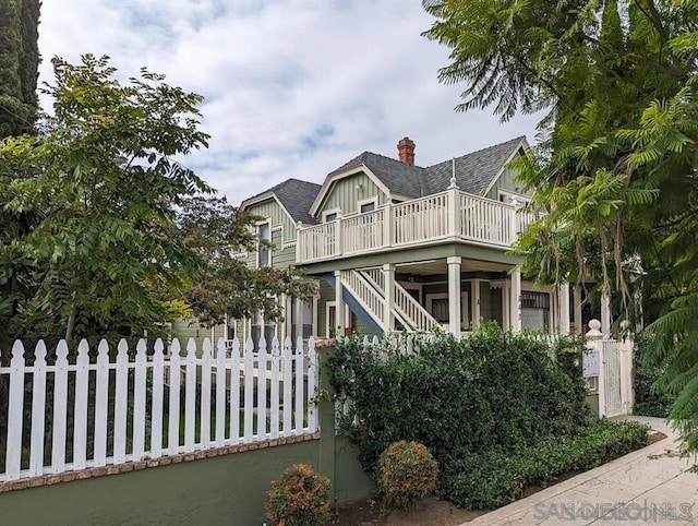 view of front of property