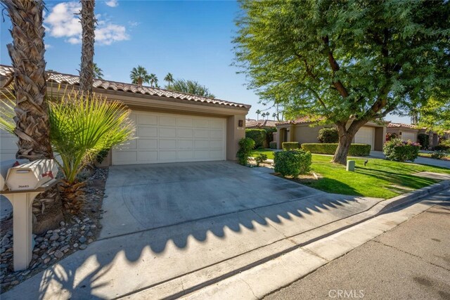 view of front of property with a front lawn