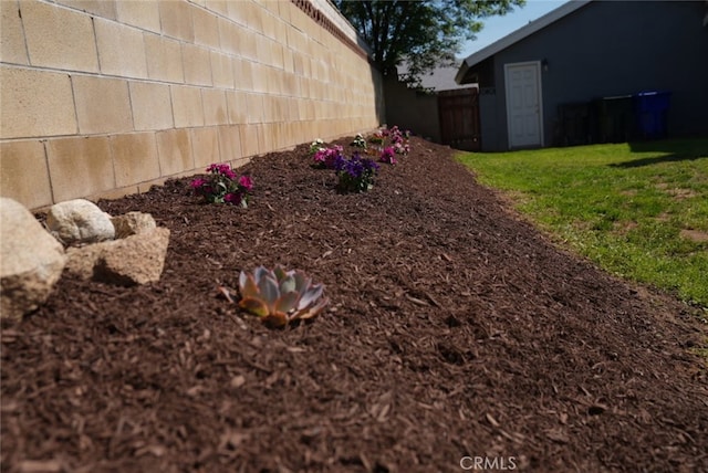 22616 Cardinal St, Grand Terrace, CA 92313 - view of yard featuring fence