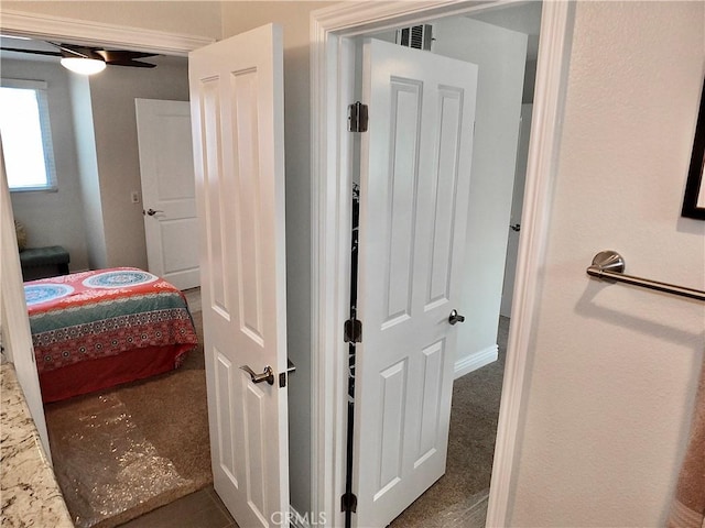 bedroom with ceiling fan