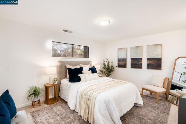 bedroom with carpet flooring