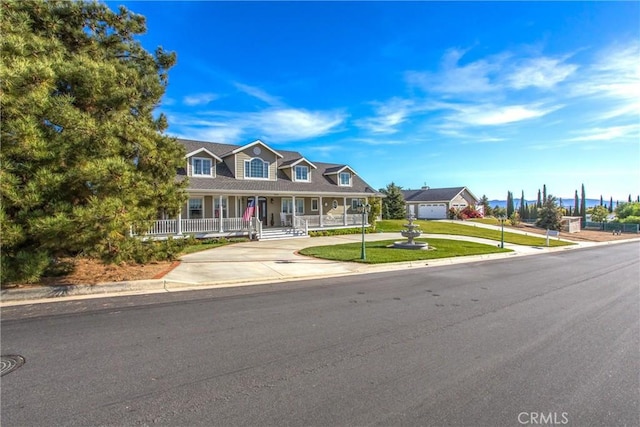 view of front of property featuring covered porch