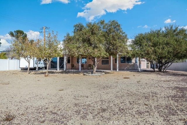 view of front of property