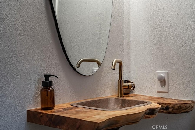 room details featuring sink