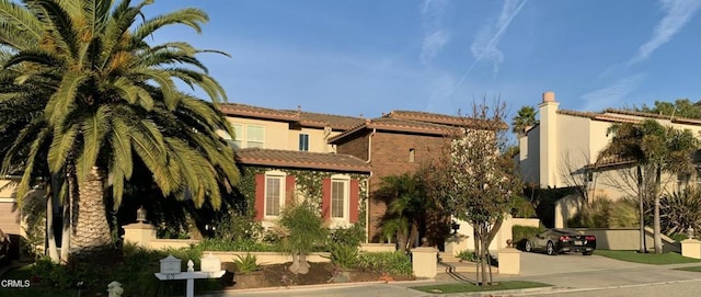 view of mediterranean / spanish-style house