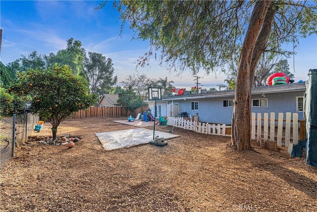 view of yard with a patio