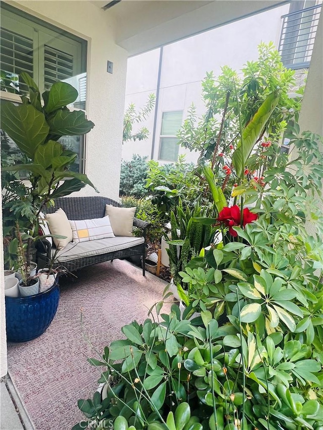 balcony featuring a patio