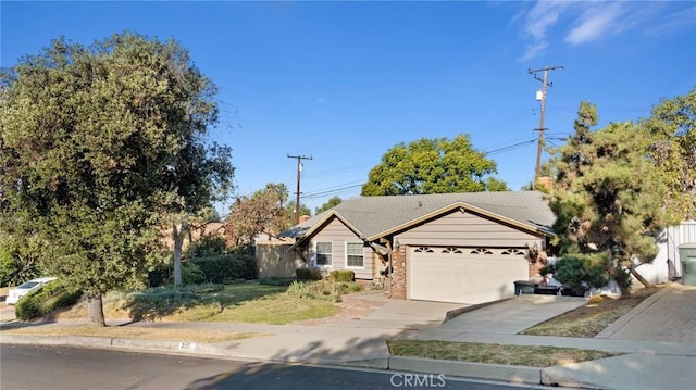 view of front facade featuring a garage