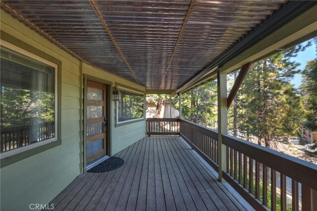 762 Zurich Dr, Lake Arrowhead, CA 92352 - view of wooden terrace
