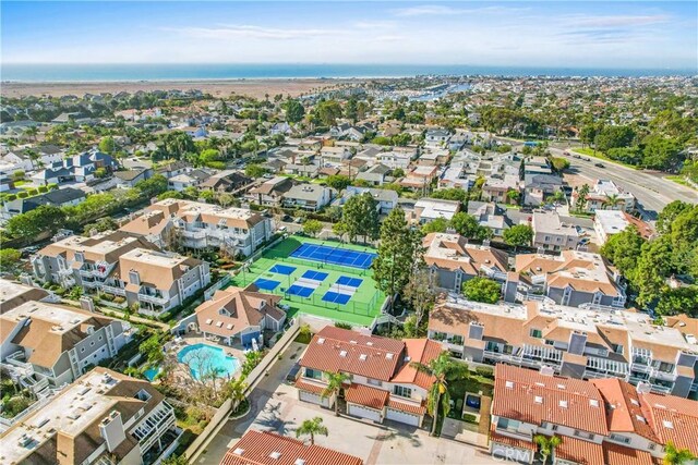 bird's eye view with a residential view