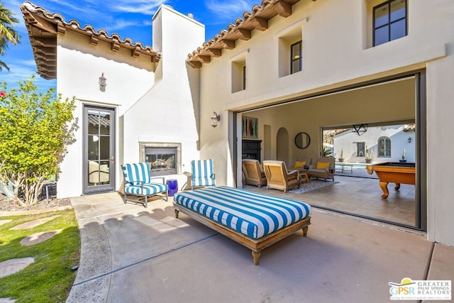 view of patio / terrace featuring an outdoor hangout area