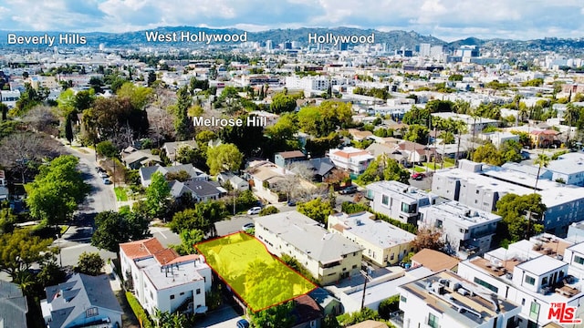 bird's eye view featuring a mountain view