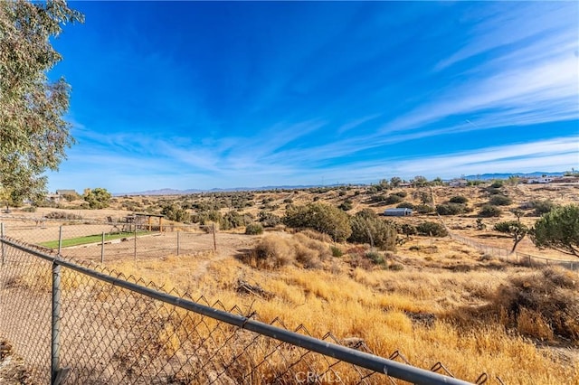 view of yard featuring a rural view