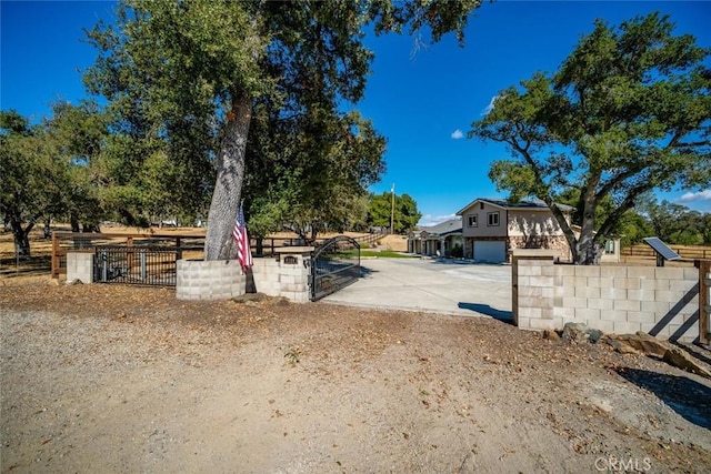 view of yard with a garage