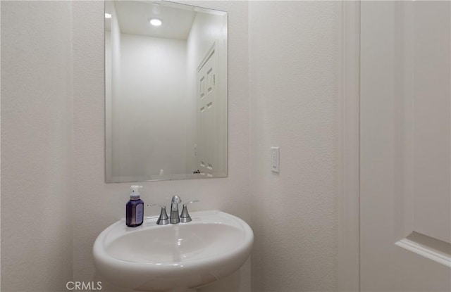 bathroom with sink