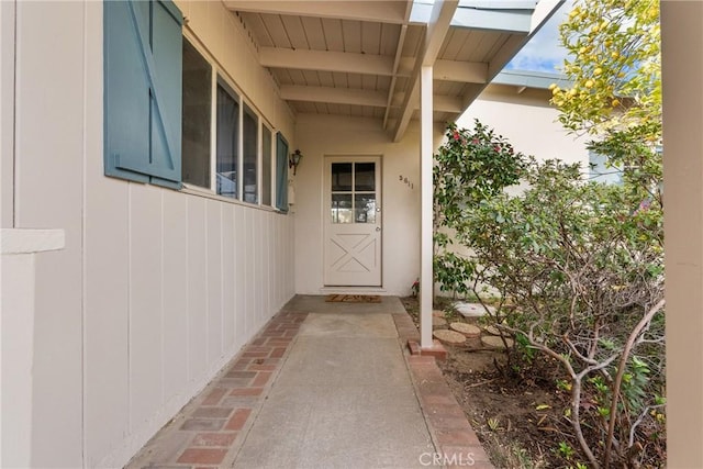 view of entrance to property