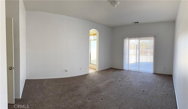 view of carpeted spare room