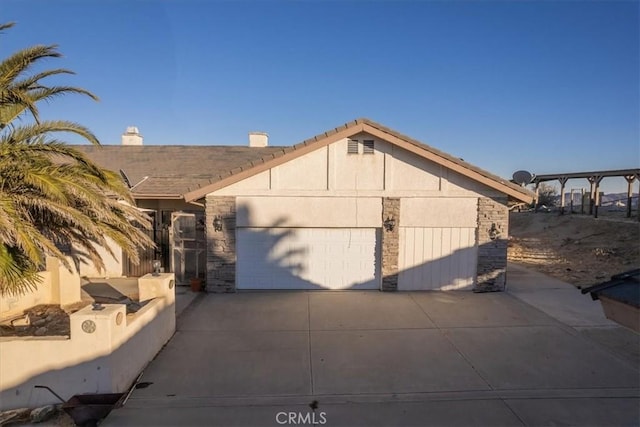 view of front of house featuring a garage