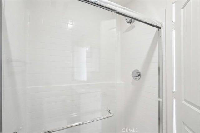 34260 Summer Ln, Yucaipa, CA 92399 - bathroom with a shower stall