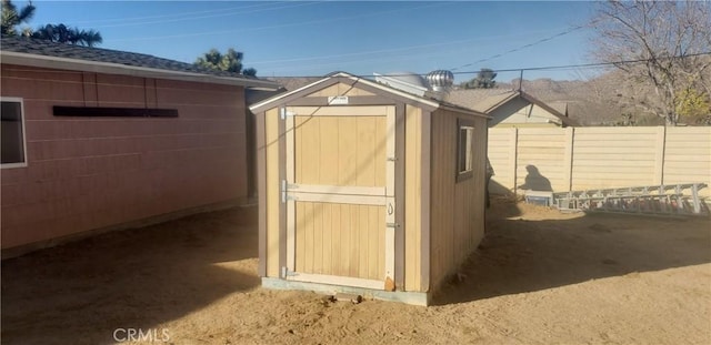 view of outbuilding