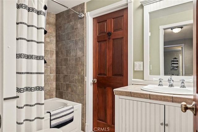 801 Kuffel Canyon Rd, Lake Arrowhead, CA 92385 - bathroom featuring shower / bath combo and vanity