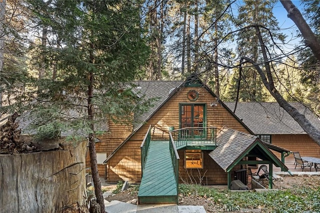 801 Kuffel Canyon Rd, Lake Arrowhead, CA 92385 - back of property featuring a shingled roof