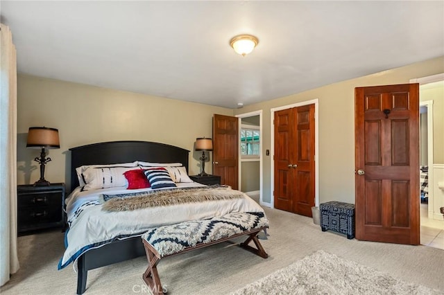 801 Kuffel Canyon Rd, Lake Arrowhead, CA 92385 - bedroom featuring light colored carpet and a closet