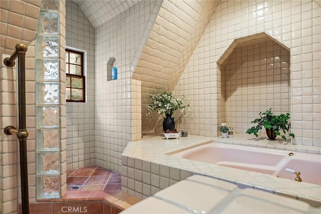 801 Kuffel Canyon Rd, Lake Arrowhead, CA 92385 - bathroom with tile walls